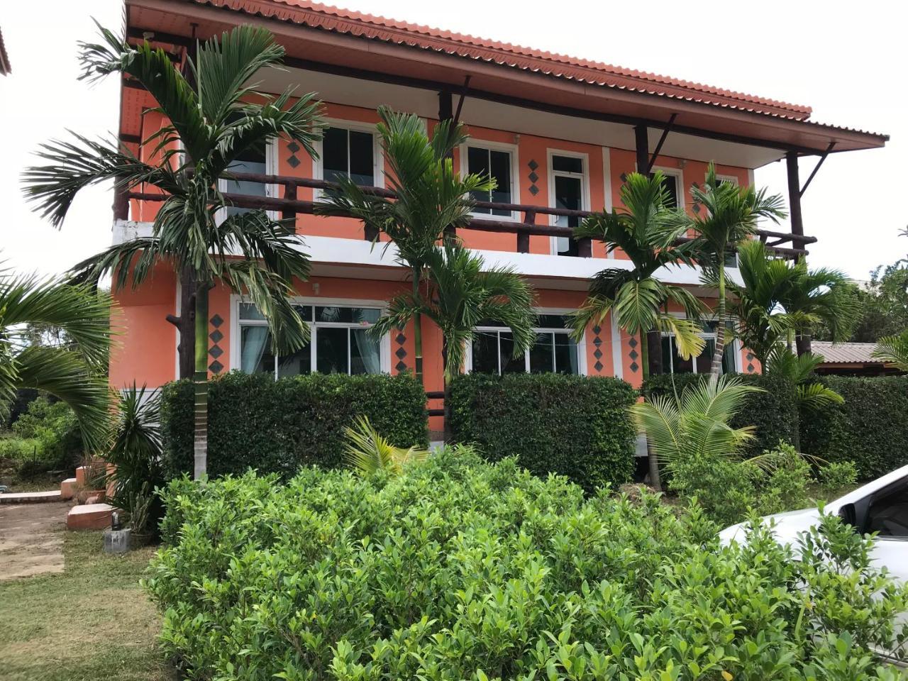 Lanta School Beach Resort Koh Lanta Exterior photo