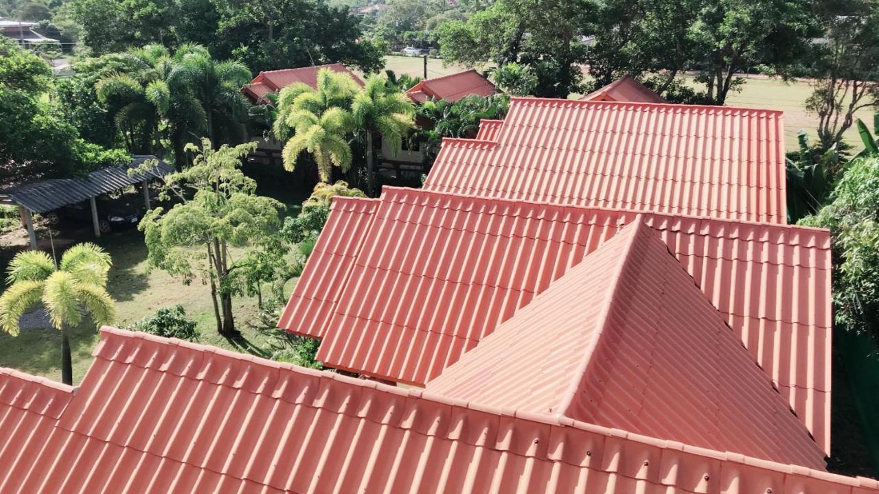 Lanta School Beach Resort Koh Lanta Exterior photo